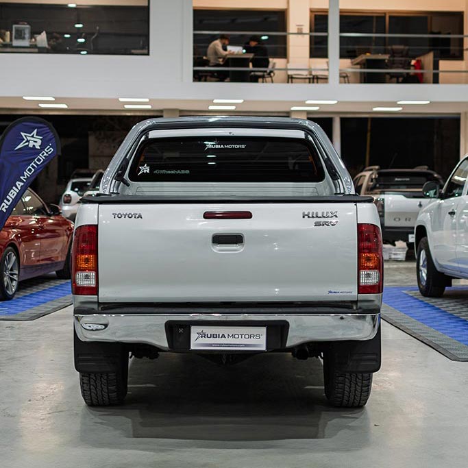 hilux-gris-modelo-antiguo-03